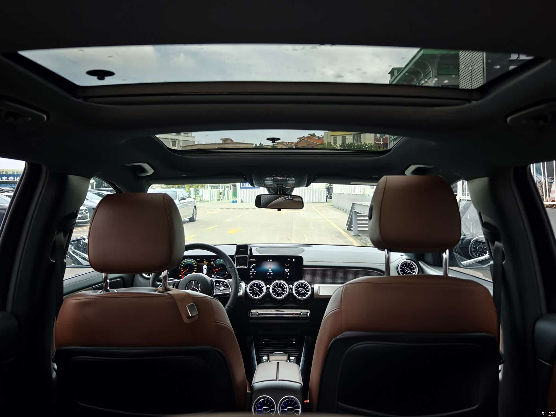 Mercedes-Benz GLB, 2023 12