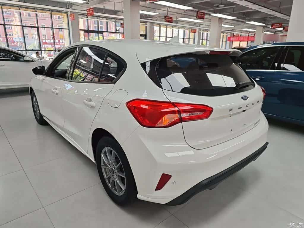 Ford Focus, 2020 все фото