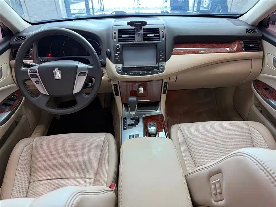 Toyota crown Toyota crown