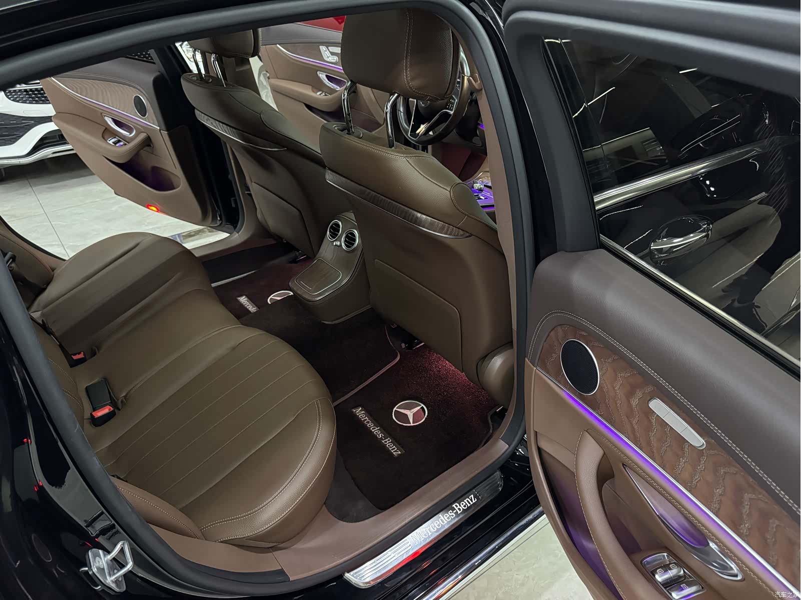 Mercedes-Benz E-Class, 2021 14