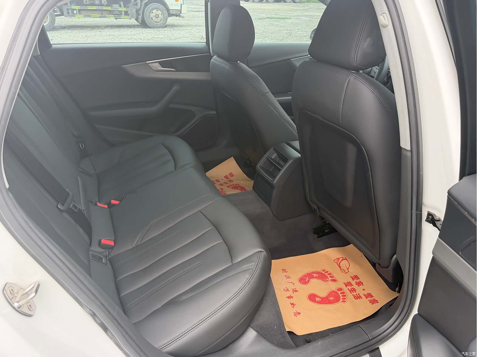 Audi A4L, 2018 8