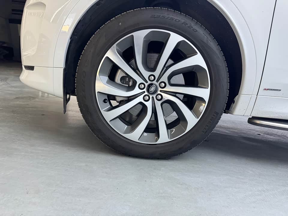 Land Rover Discover sports