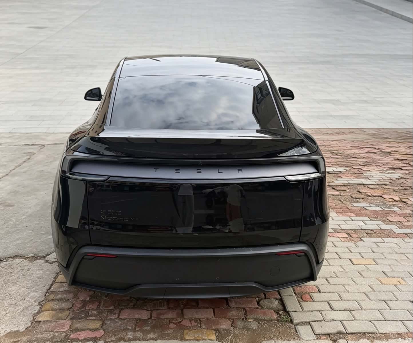 Tesla Model Y, 2026 2