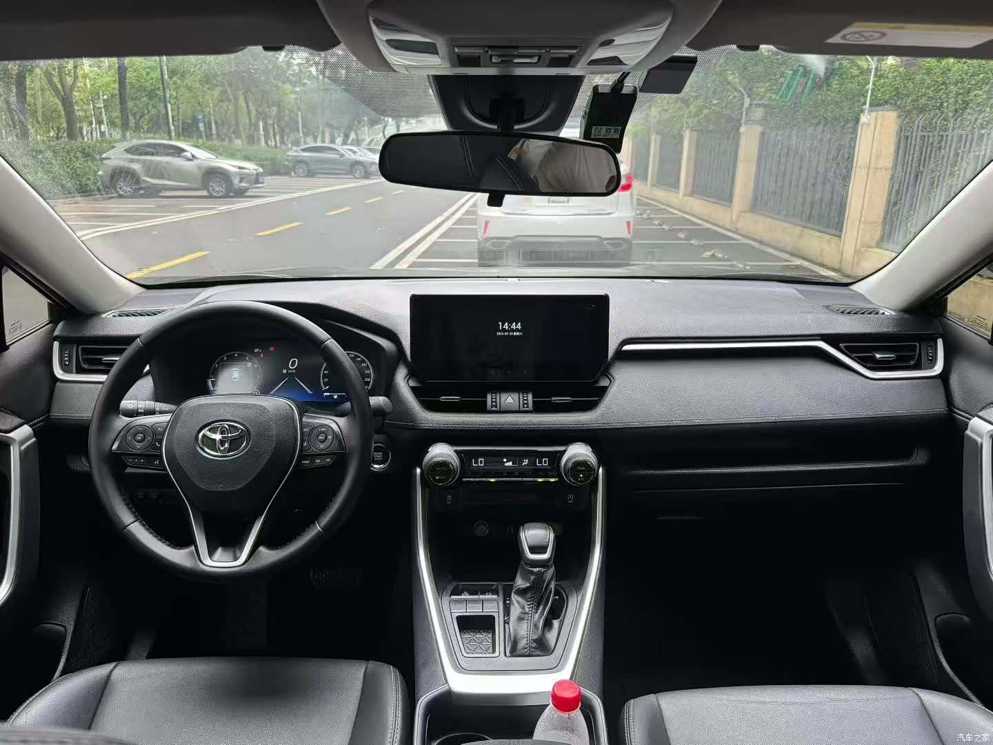Toyota Wildlander, 2023 9