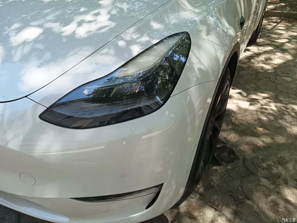 Tesla Model Y, 2022 24