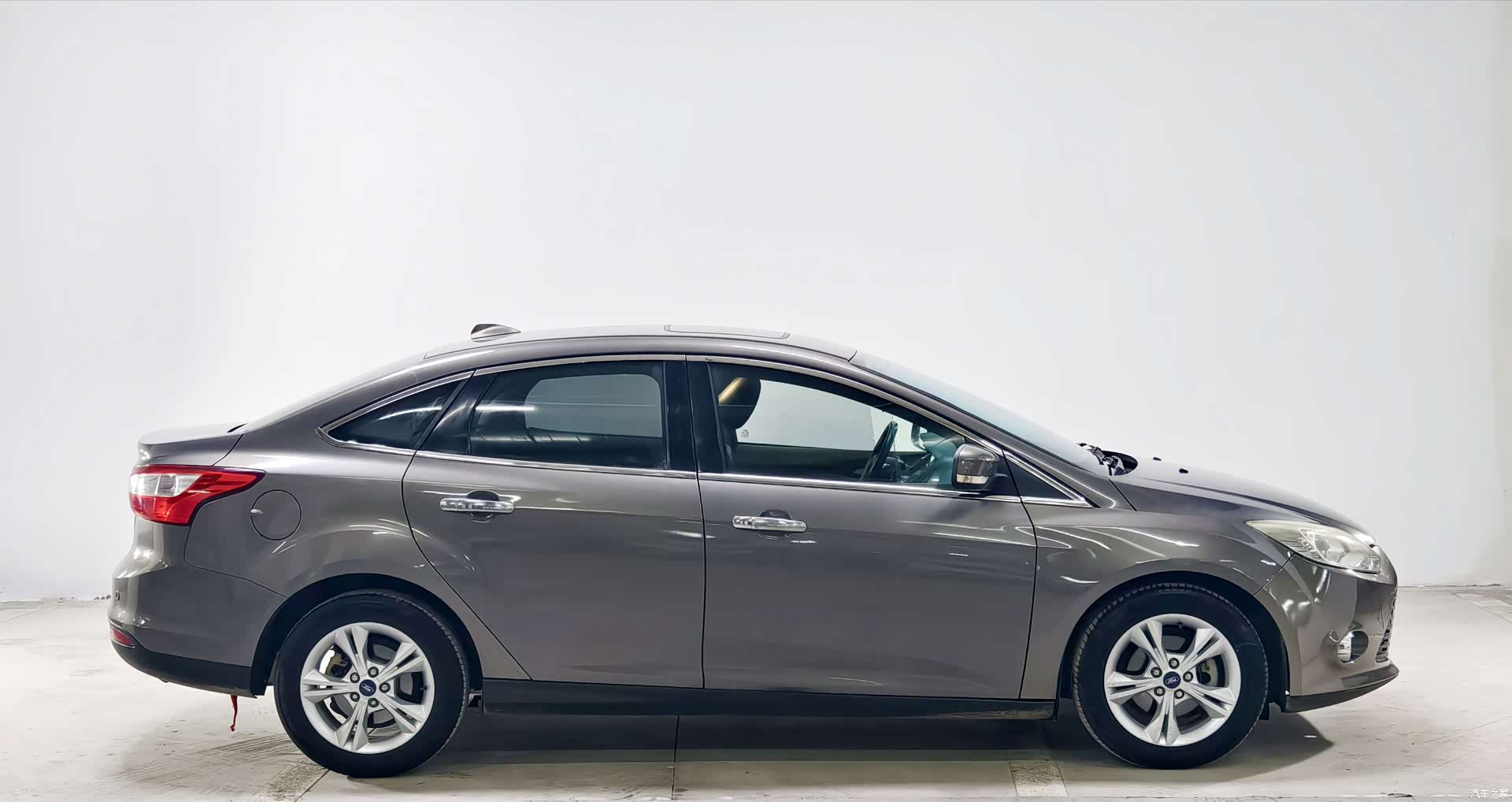 Ford Focus, 2012 8