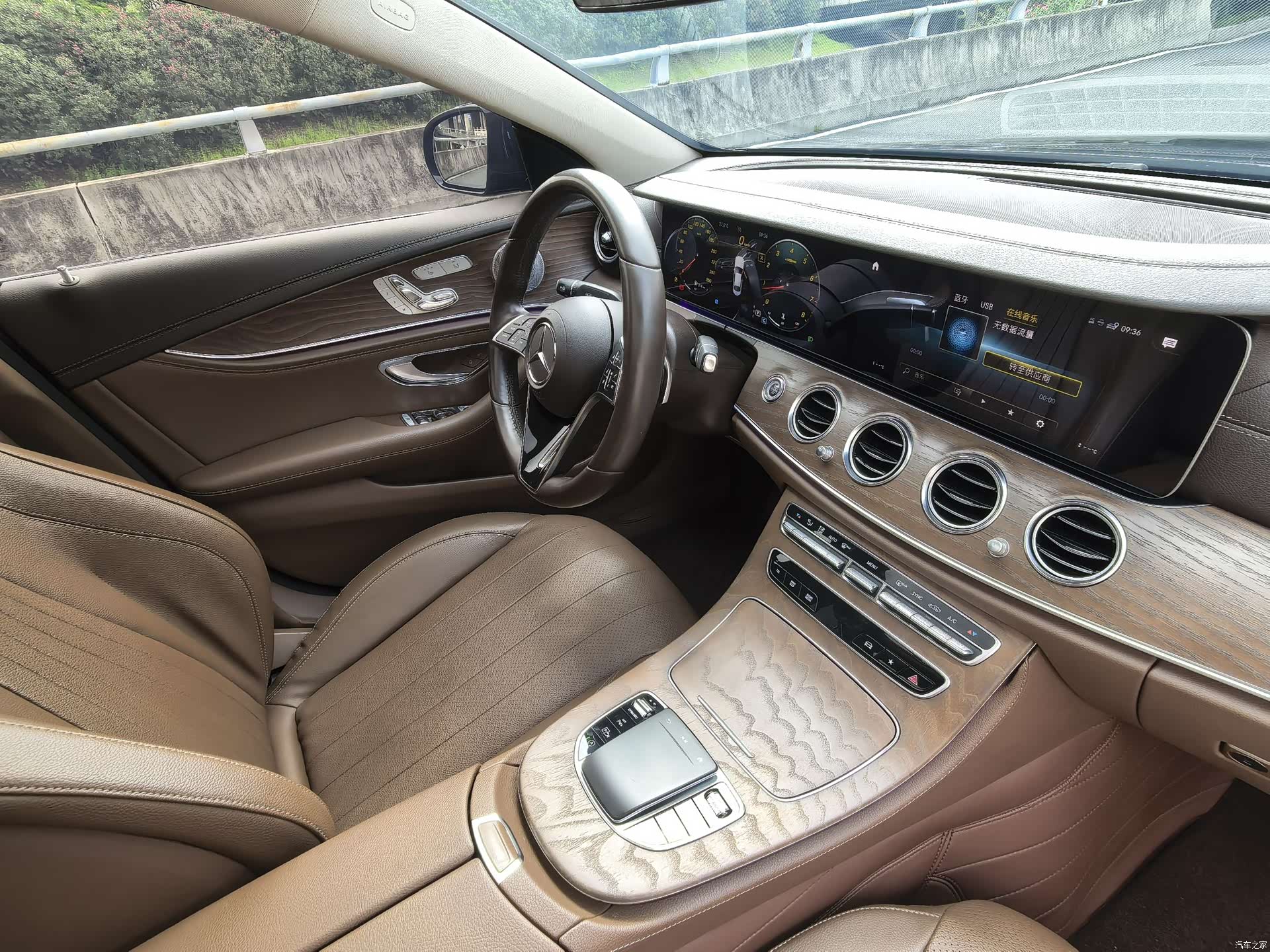 Mercedes-Benz E-Class, 2021 4
