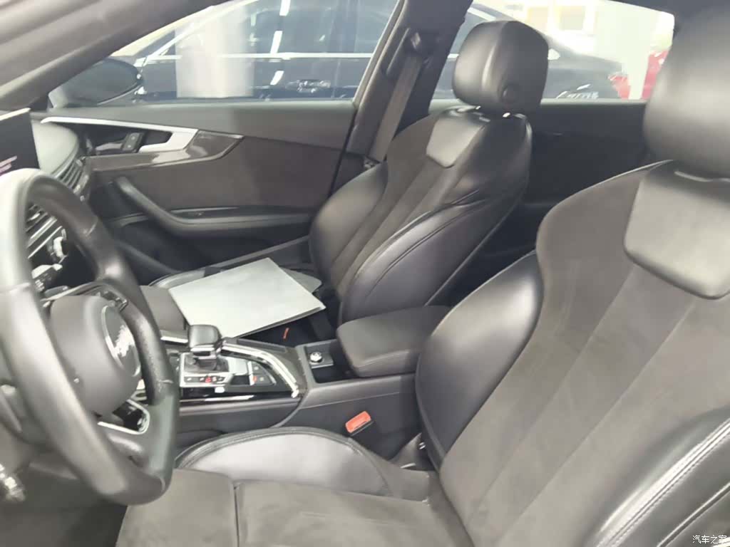 Audi A4L, 2023 15