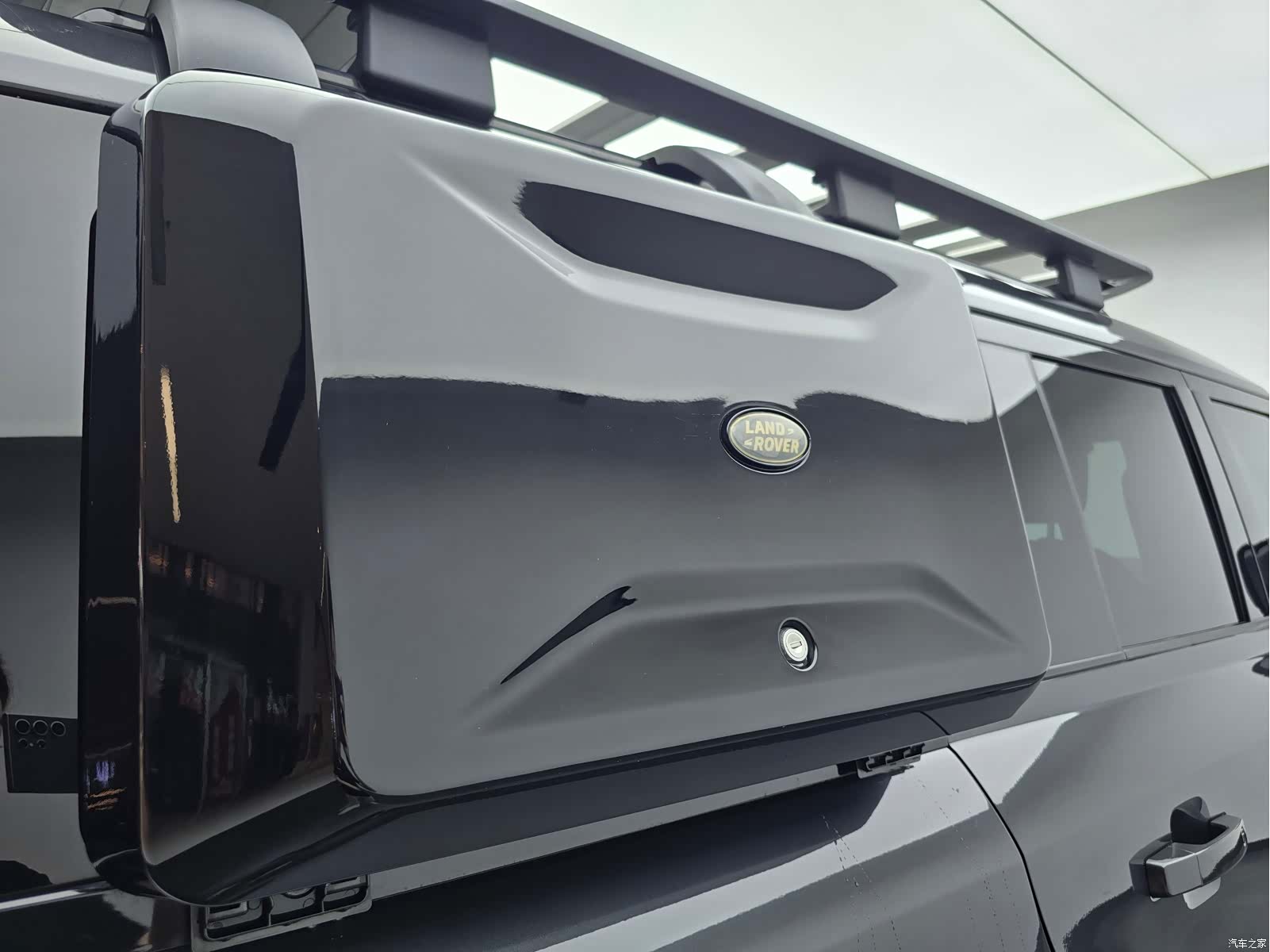 Land Rover Defender, 2021 13