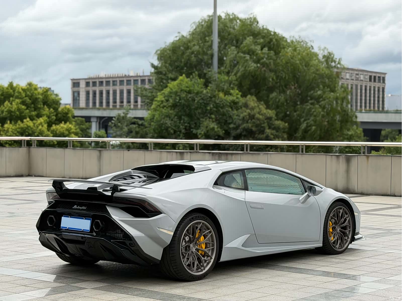 Lamborghini Huracán, 2019 все фото