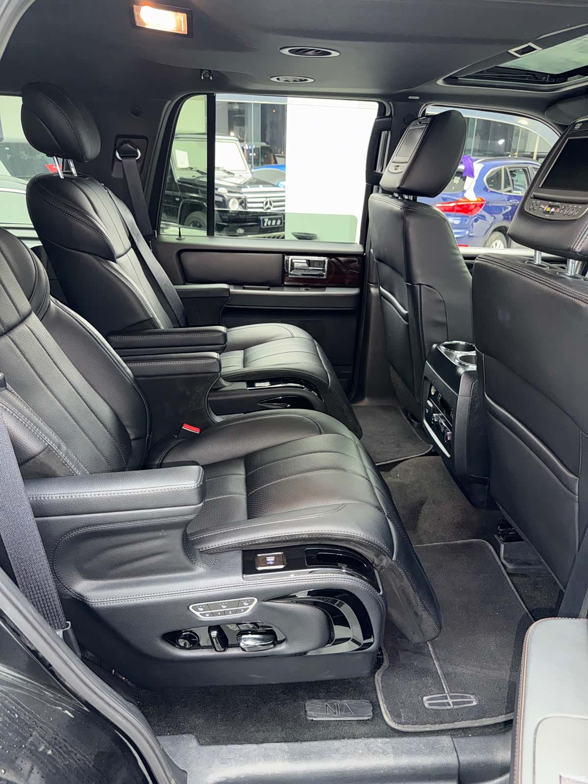 Lincoln Navigator, 2016 10