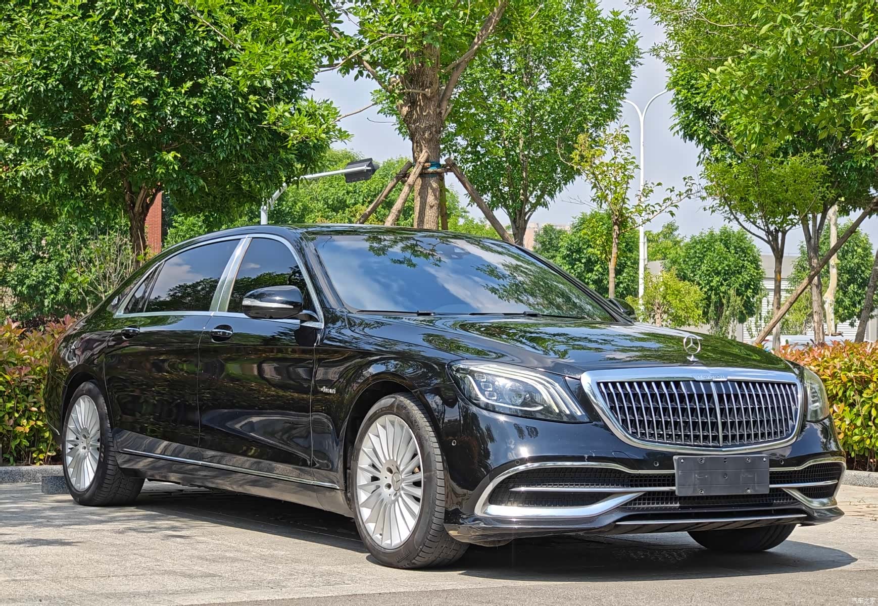 Maybach S-Class, 2019 3