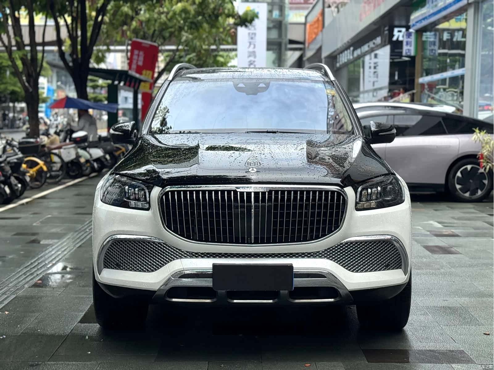 Maybach GLS, 2021 2