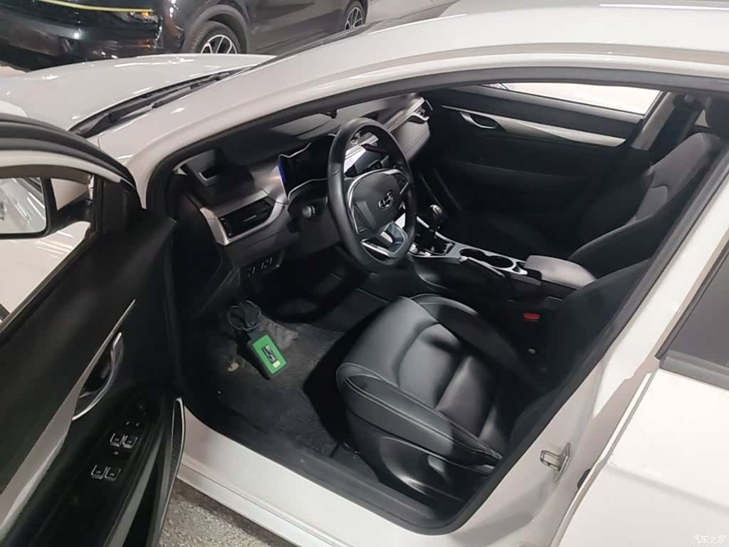 Geely Emgrand, 2020 16