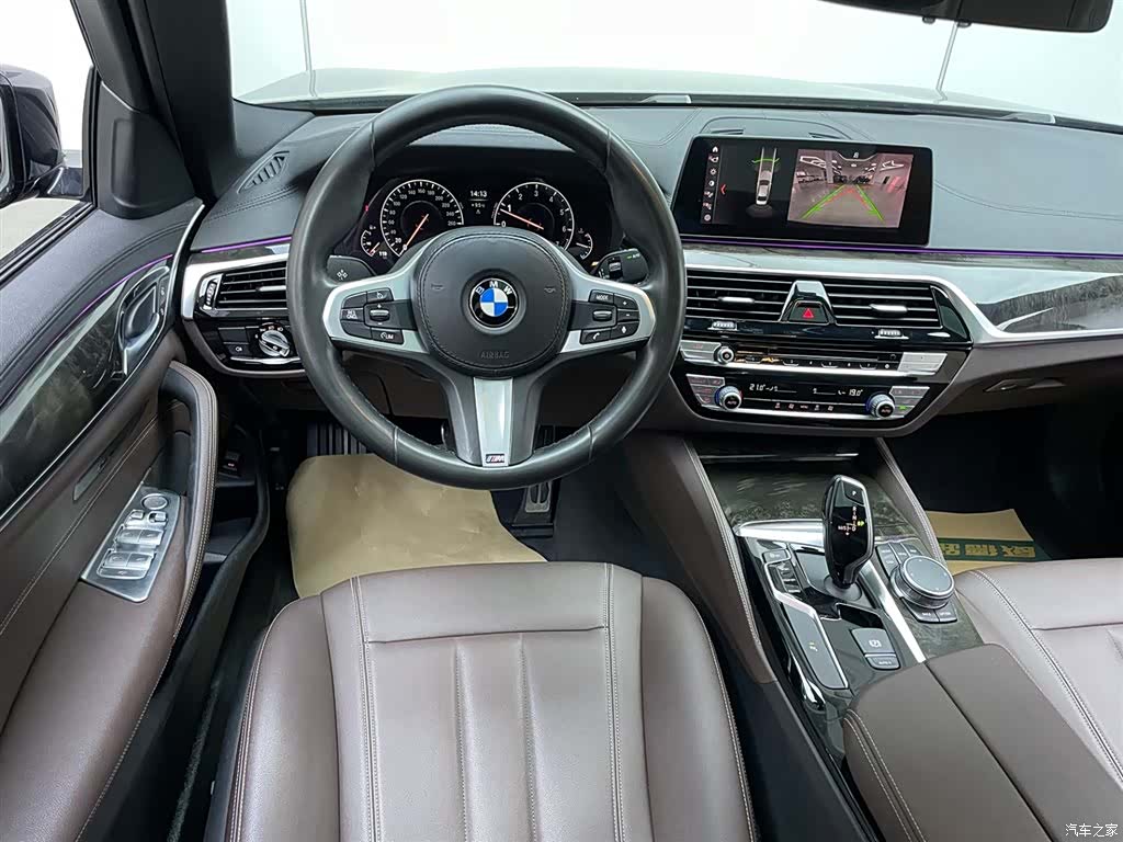 BMW 5 Series, 2019 28