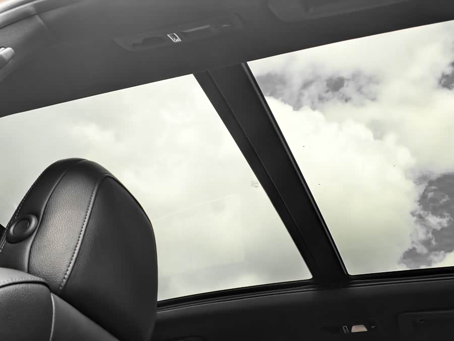 Porsche Cayenne 2016, фото 23