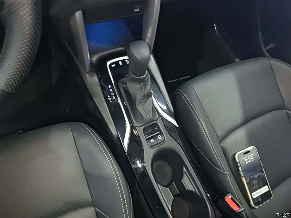 Toyota Frontlander, 2025 14