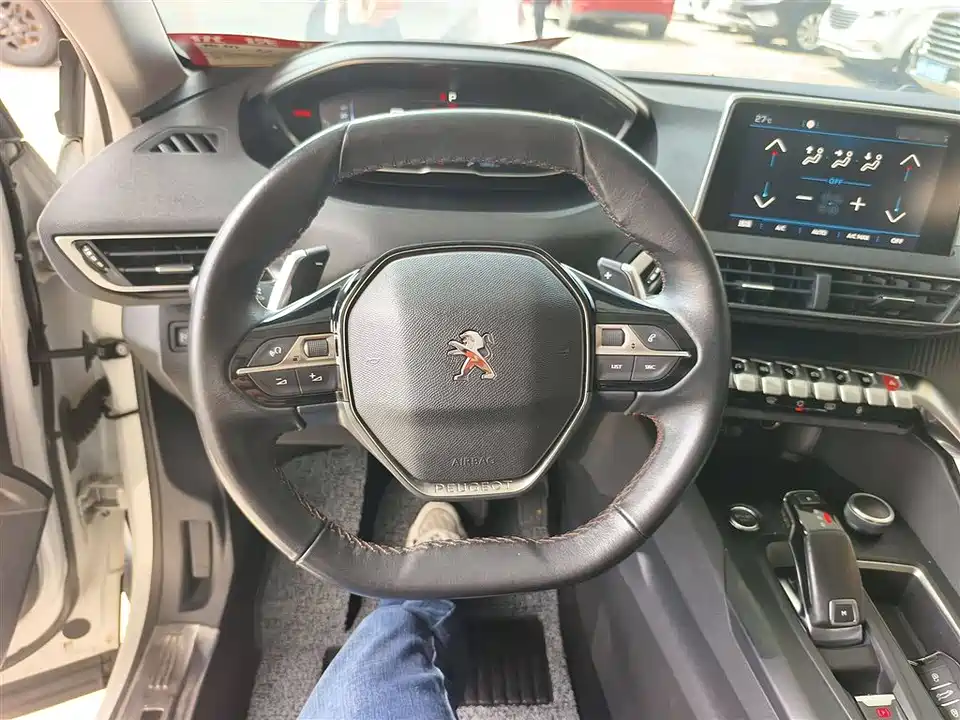 Peugeot 4008