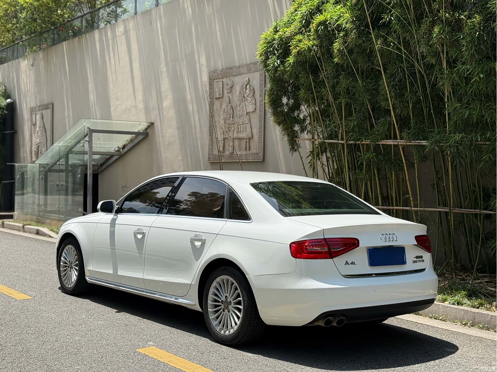Audi A4L, 2016 15