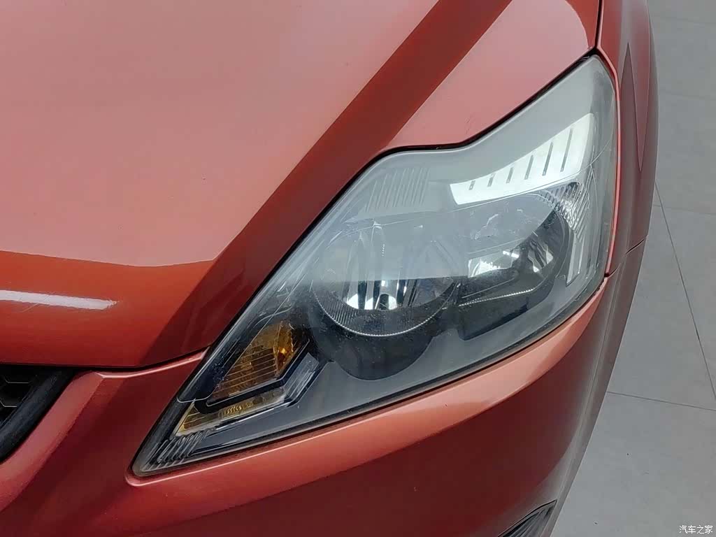 Ford Focus, 2013 7