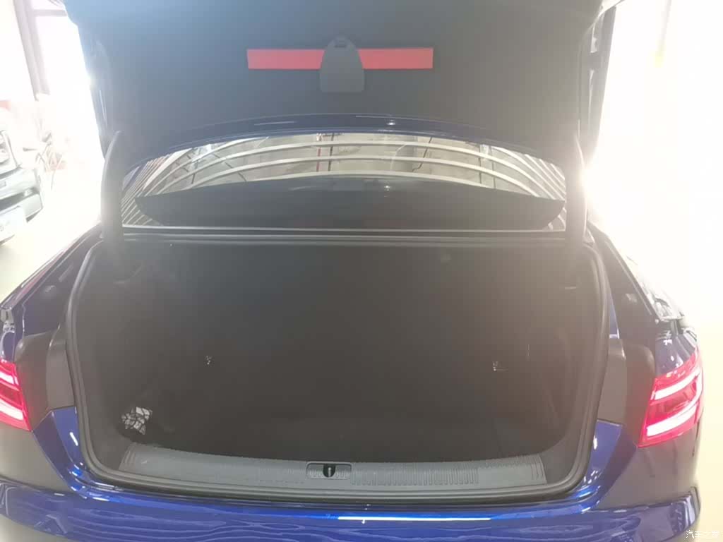 Audi A4L, 2020 19