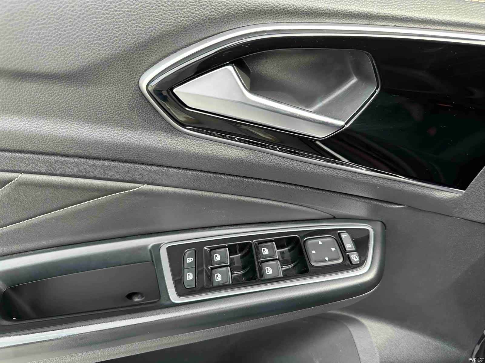 Volkswagen VS7, 2022 13