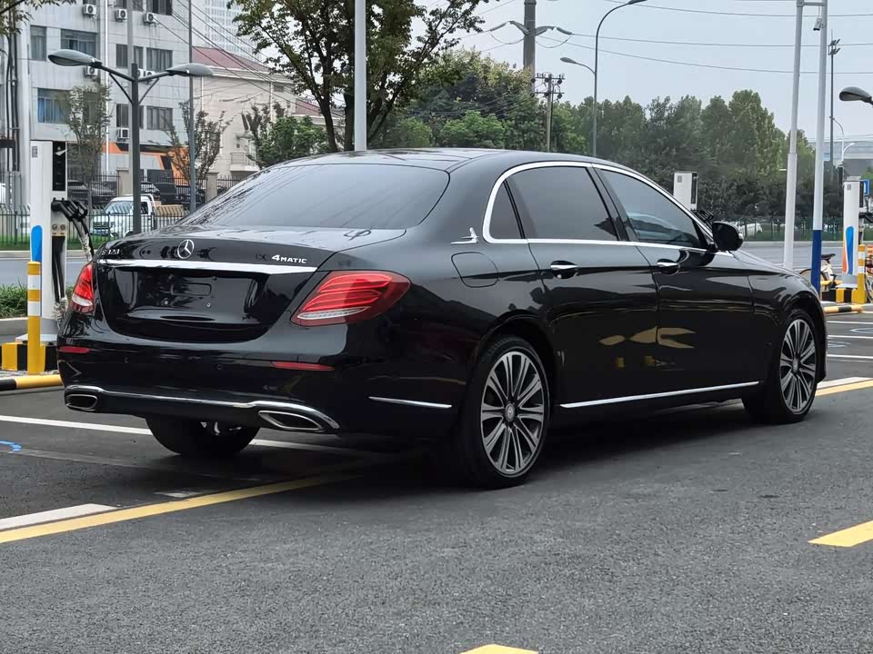 Mercedes-Benz E-class Mercedes-Benz E-class