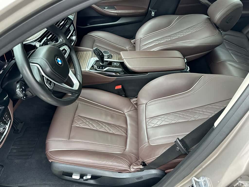 BMW 5 Series, 2018 23