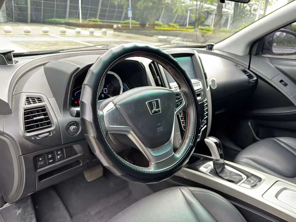 Luxgen Excellent 6 SUV