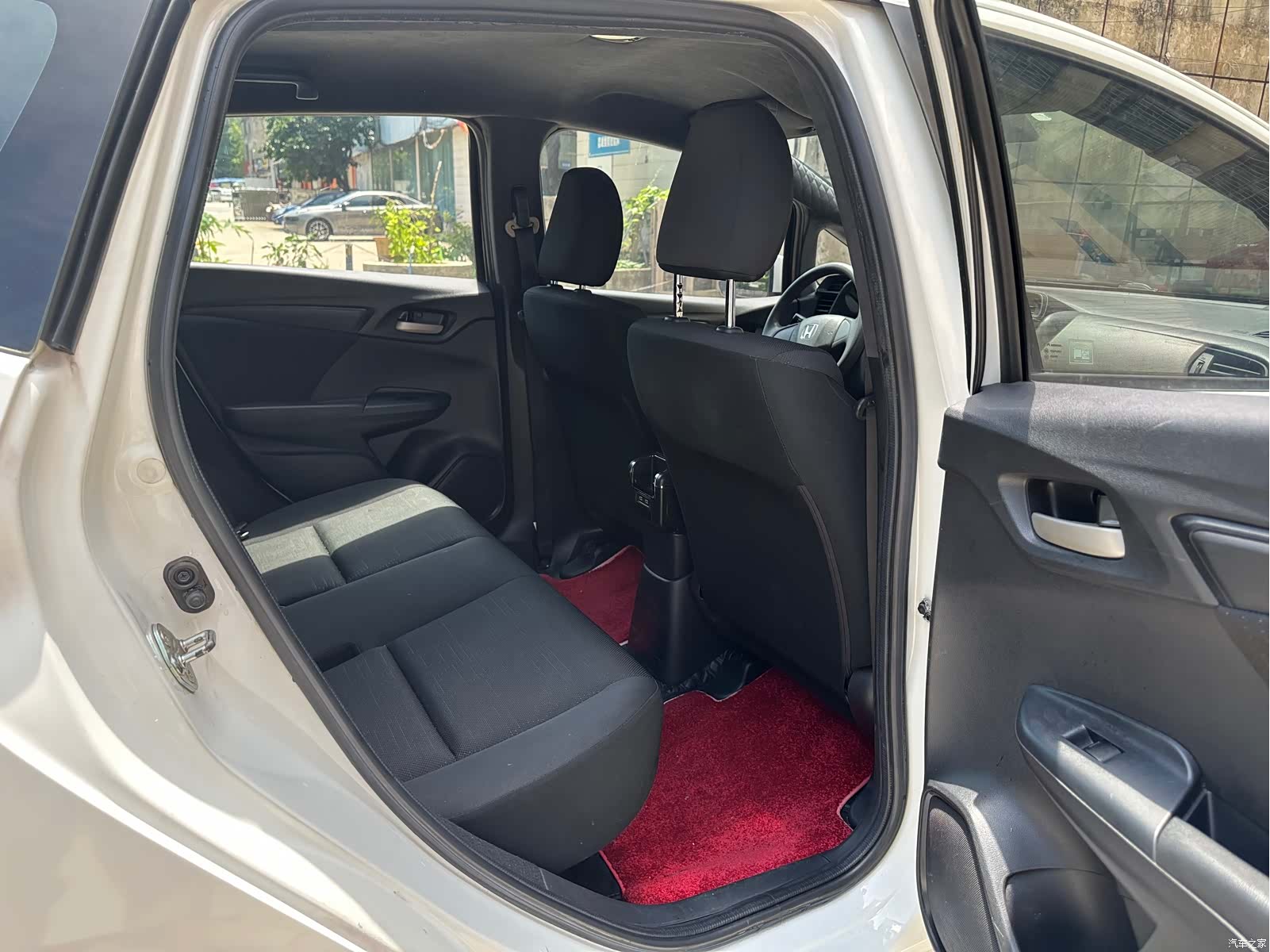 Honda Fit, 2015 9