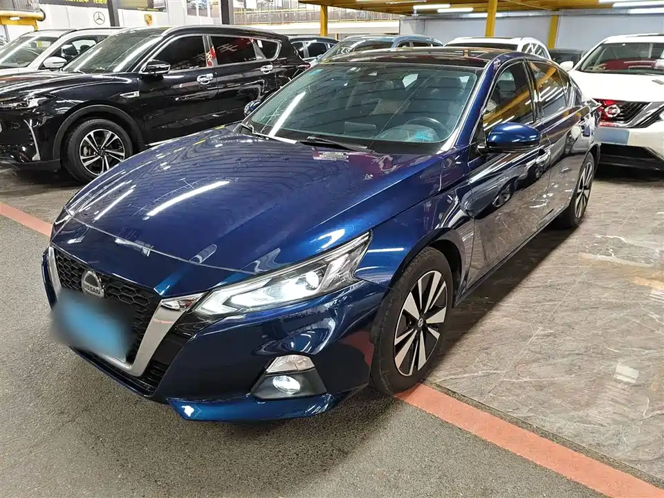 Nissan Teana