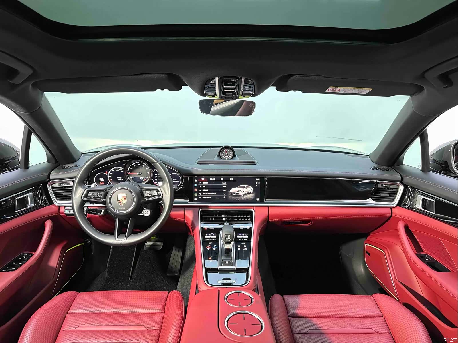 Porsche Panamera, 2023 4