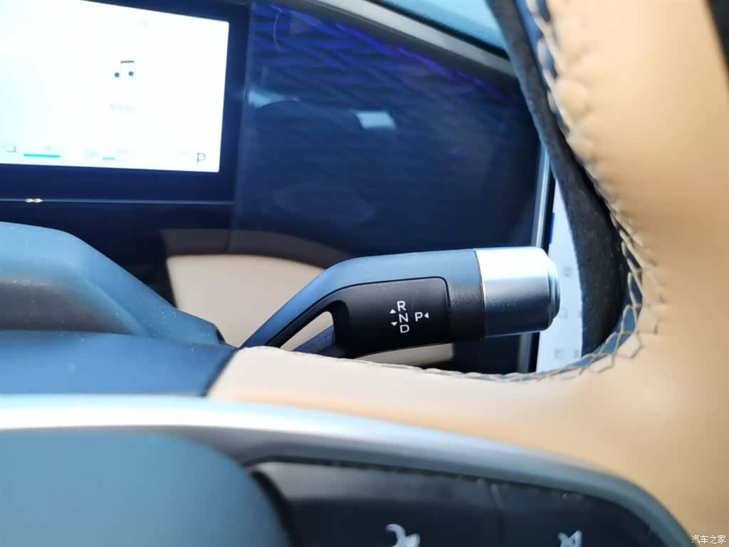 Geely Galaxy L7, 2024 14