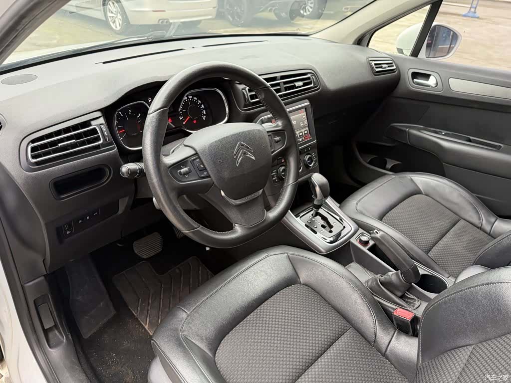 Citroen C4, 2016 все фото