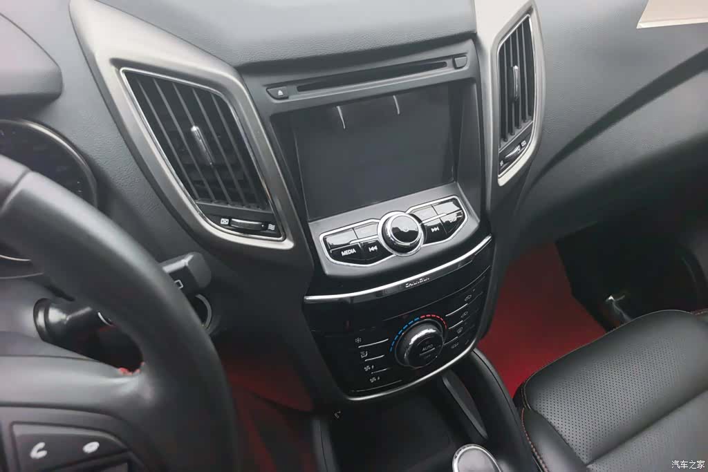 Changan CS75, 2015 13