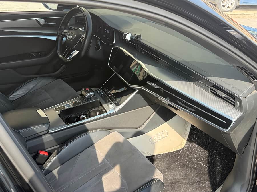Audi A6L 2019, фото 3