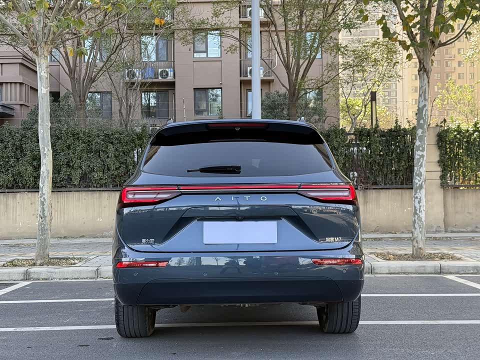 AITO Ask the world M7