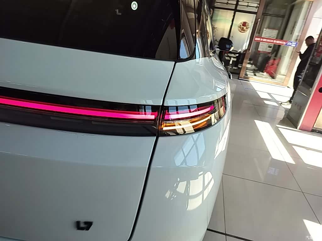 Li Auto L7, 2024 8