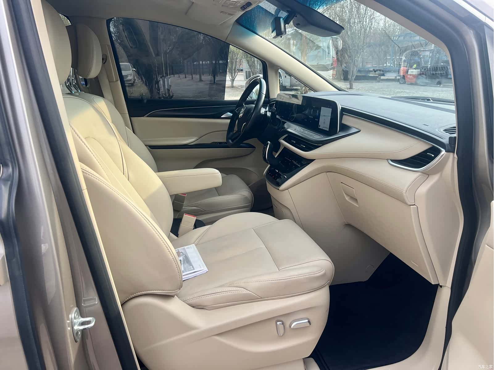 Buick GL8, 2022 20