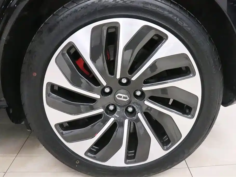 AITO Ask the world M5