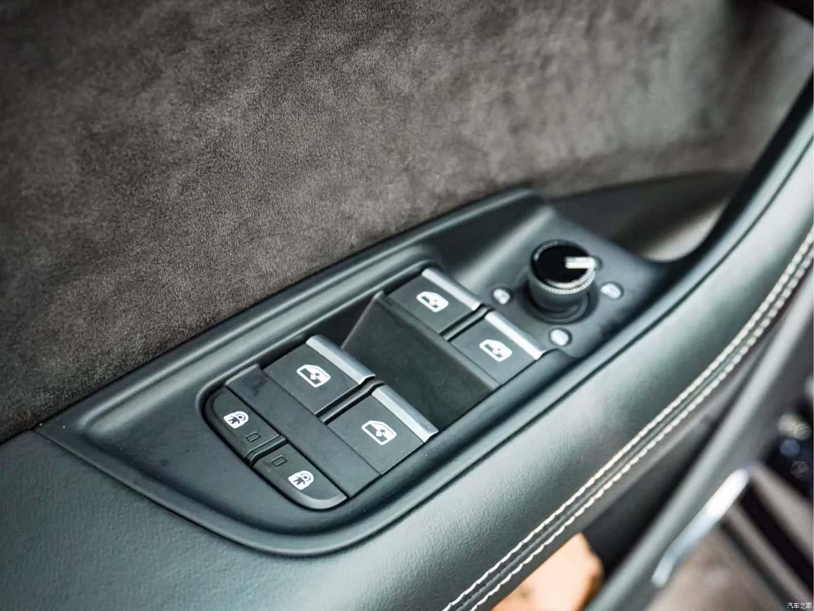 Audi Q8, 2021 25