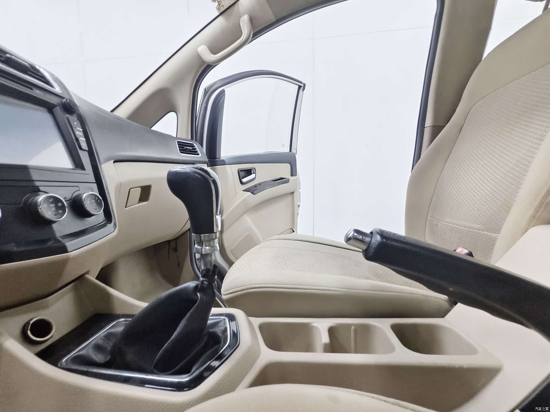 Wuling LJ479QE, 2015 13