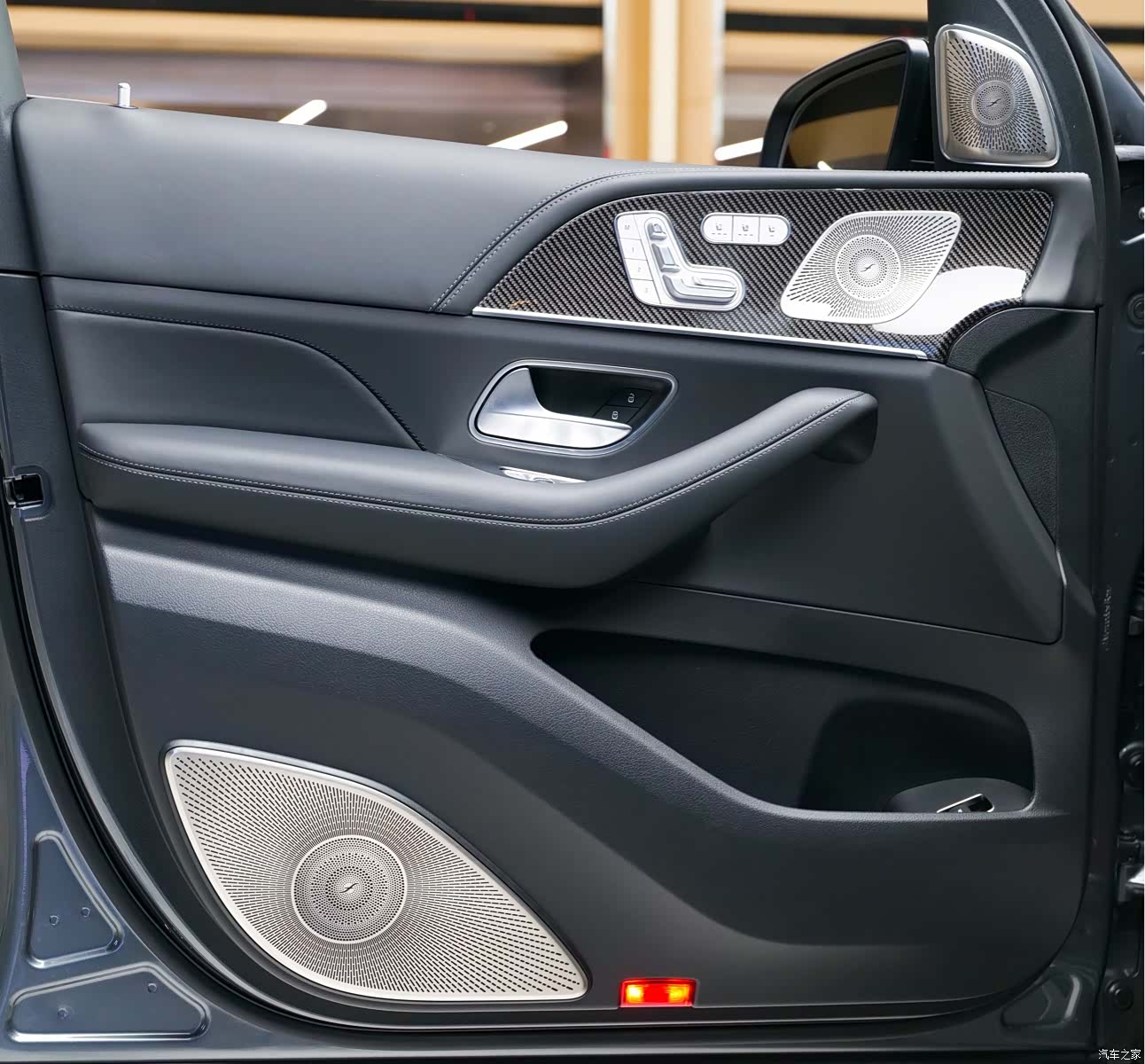 Mercedes-Benz GLS, 2026 9