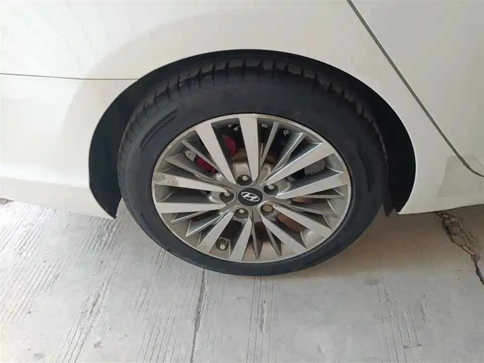 Hyundai Name picture