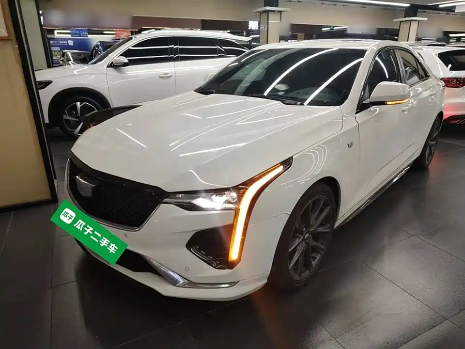 Cadillac CT4