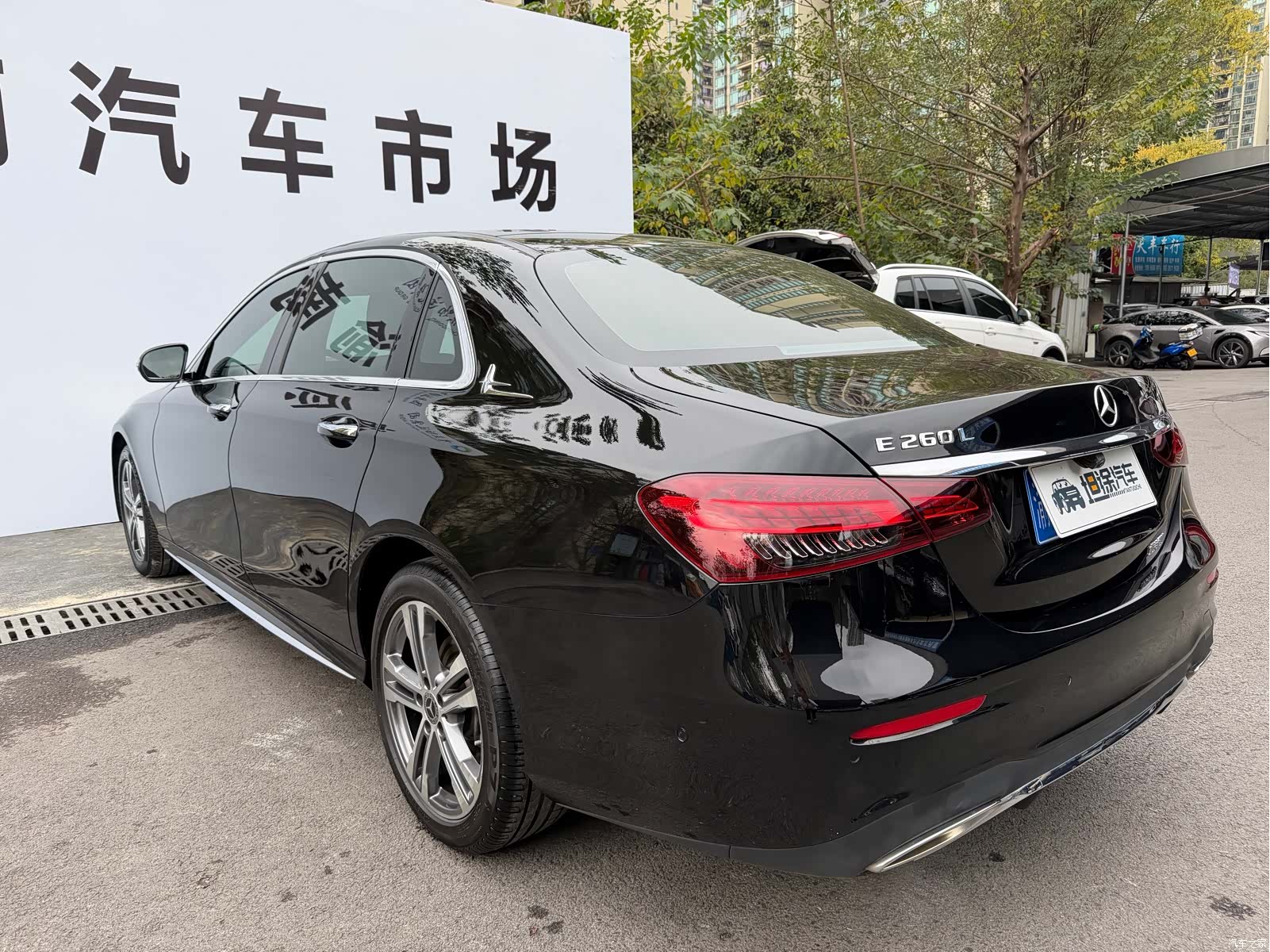 Mercedes-Benz E-Class, 2022 27