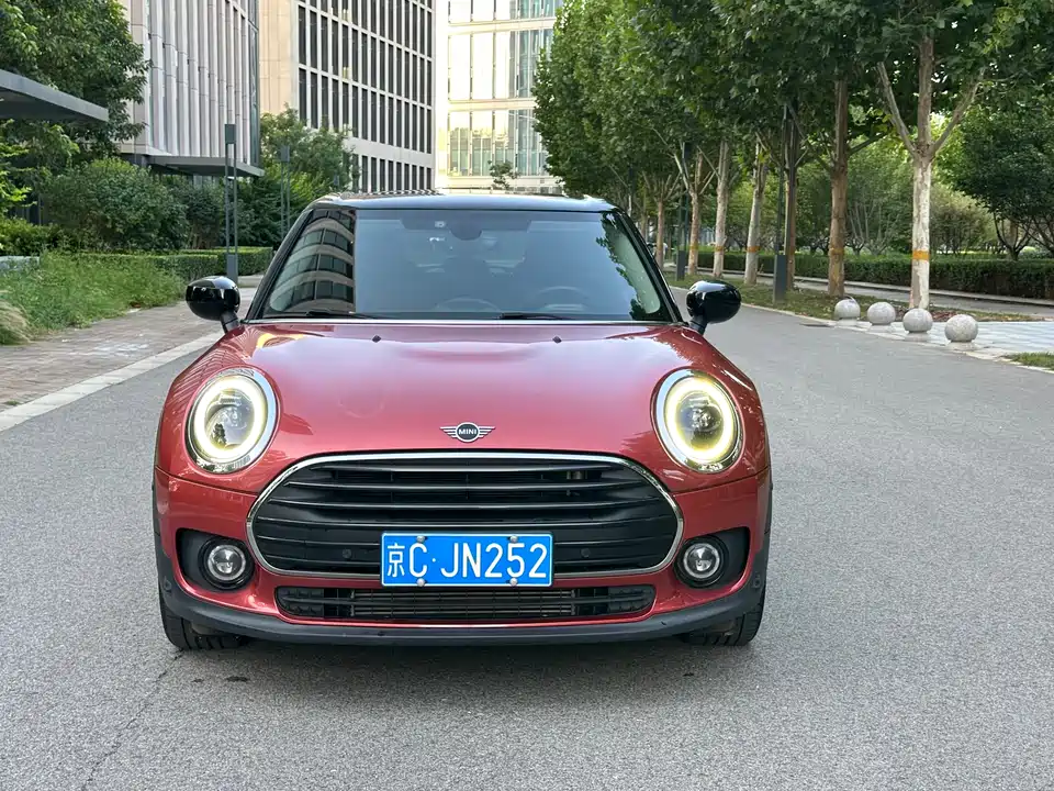 MINI CLUBMAN