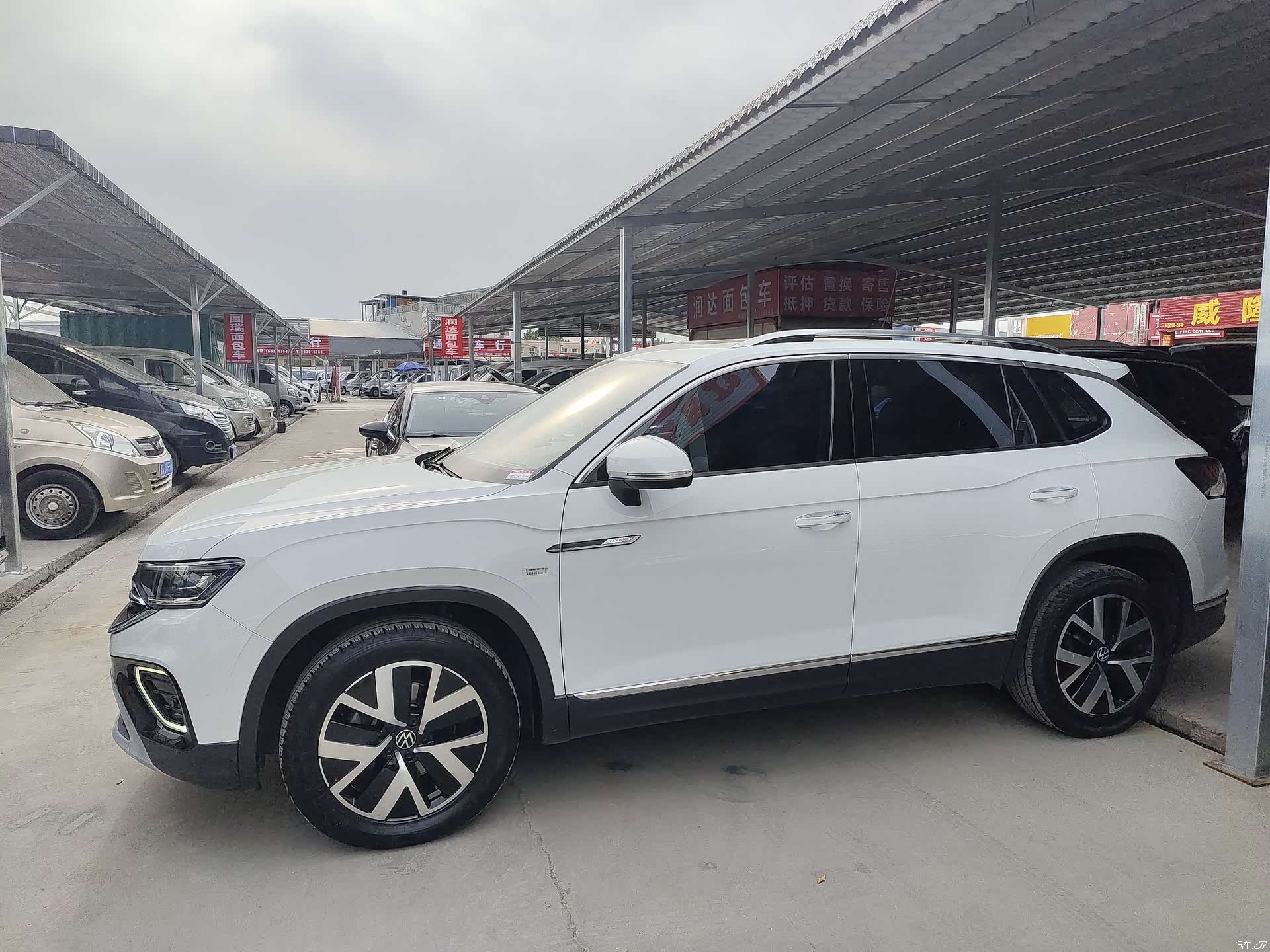 Volkswagen Tayron, 2023 3