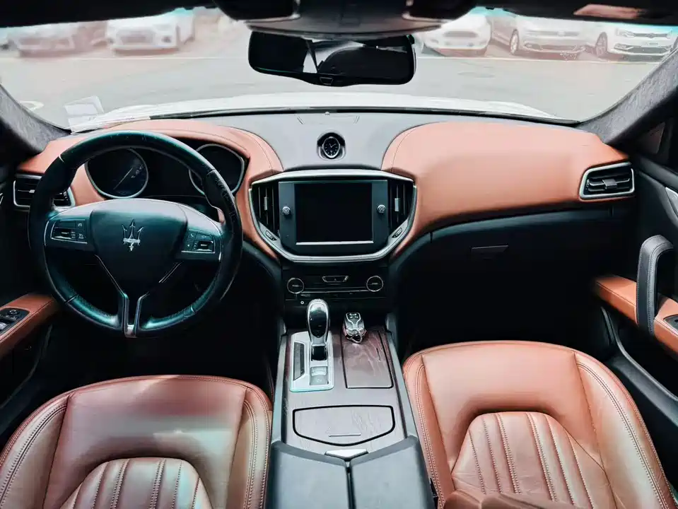 Maserati Ghibli