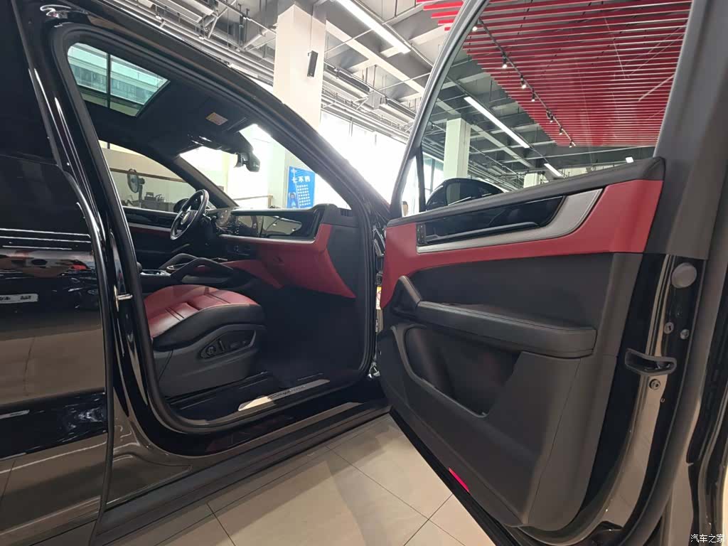 Porsche Cayenne, 2024 28
